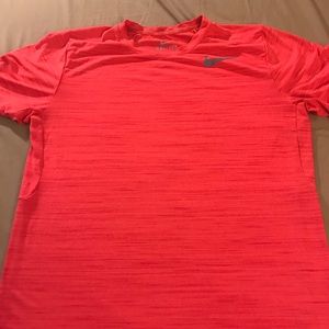 Nike Dri-Fit T-shirt - Large, Bright Pink